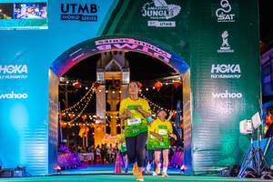 BIB: 90136, 
                            <button type="button" onclick="openModal(21811990)" class="btn btn-primary btn-sm float-right btn-popup" data-toggle="modal" data-target=".modal-high-quality">
                        <i class="fas fa-shopping-cart"></i> Add to Cart
                    </button>
                                            <button type="button" onclick="isThisMe(21811990, true)" class="btn btn-success btn-sm float-right btn-popup btn-isme hidden" data-toggle="tooltip" data-placement="bottom" title="นี่คือรูปของคุณใช่ไหม คลิกที่นี่เพื่อเอาเข้าอัลบั้ม">
                        <i class="fas fa-plus"></i> Add to album
                    </button>
                    <button type="button" onclick="isThisMe(21811990, false)" class="btn btn-warning btn-sm float-right btn-popup btn-isnotme hidden">
                        <i class="fas fa-ban"></i> Remove from album
                    </button>